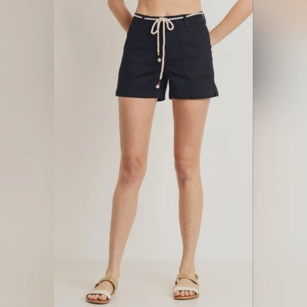 $60 NWT L.T.J Letter to Juliet High Rise Chino Shorts, Medium Black